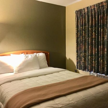 Scottish Inns Fayetteville ภายนอก รูปภาพ